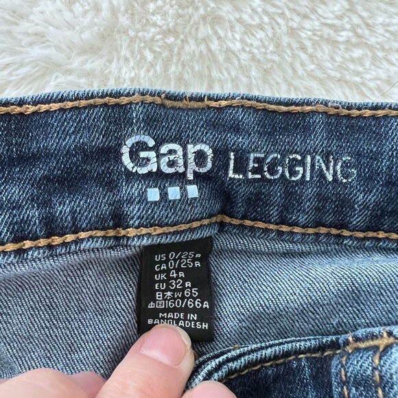 Gap Legging Jeans - Picture 3 of 3